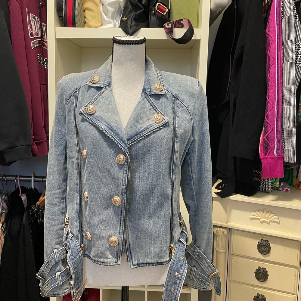 Denim fitted blue Jacket Women w/Gold Buttons